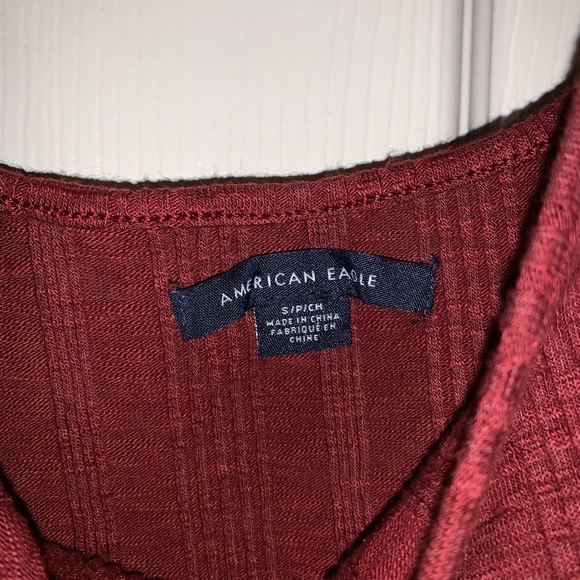 American Eagle Stretchy Ribbed tank in Burgundy - Picture 5 of 8